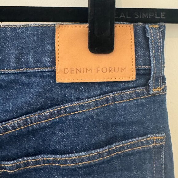 Aritzia The Arlo Hi-rise Straight Jean - Size 28 - Picture 4 of 6